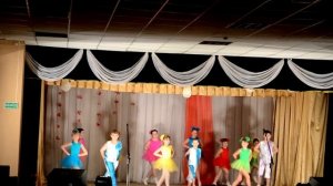 Танец "Топ, топ по паркету". Младшая группа танцевального коллектива "Улыбка".