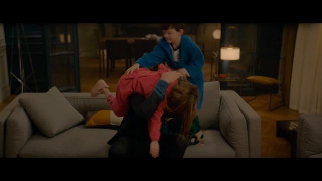 зубы, писать и в постель! Дублированный трейлер HD.mp4 смотреть онлайн