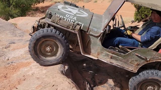 Flat Fender Jeeps at Moab Easter Jeep Safari 2022 смотреть онлайн