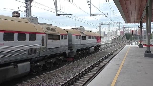 Тепловоз 2М62У-0030 (ТЧЭ-2) следует резервом.
