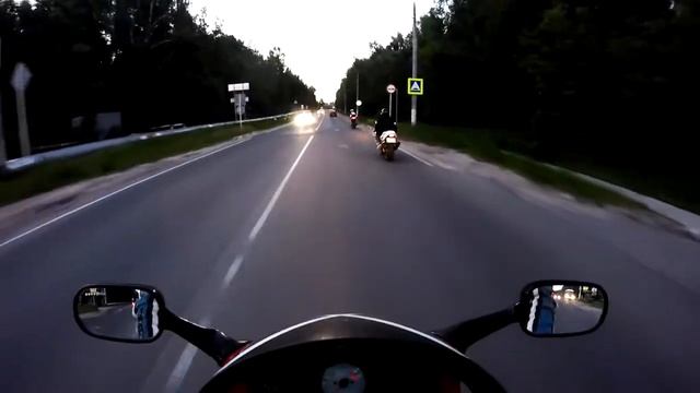 Honda vfr 750, honda cbr400 rr, suzuki gsxr 600 смотреть онлайн