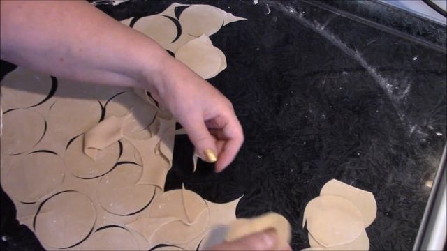 Пельмени со свининой и картофелем. Тесто для пельменей. Рецепт вкусных пельменей.