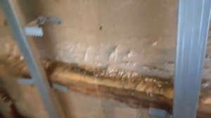 отделка туалета_ выравниваю стены под плитку.mp4