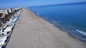 Теплая вода, золотой песок!