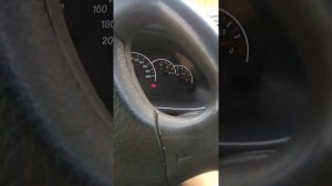 Не заводится приора , при повороте ключа зажигания слышен треск