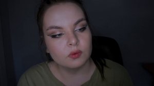 АСМР Чтение книги 📖 Неразборчивый шепот | ASMR Reading a book | unintelligible reading