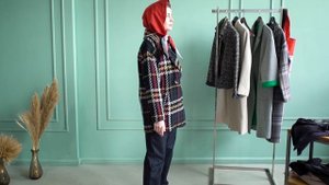 Как носить капюшоны с пальто