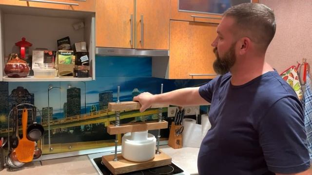 Пресс для сыроделия. Обзор надёжного и мощного пресса для домашних условий смотреть онлайн