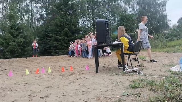 ПРАЗДНИК = ДЕНЬ СЕМЬИ...ЛЮБВИ И ВЕРНОСТИ =))) смотреть онлайн