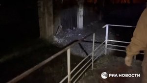 Последствия взрыва у телецентра в Донецке