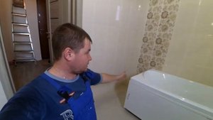 Строим ДОМ...Как и чем заделать стык между ванной и стеной?...Как установить экран на ванну???