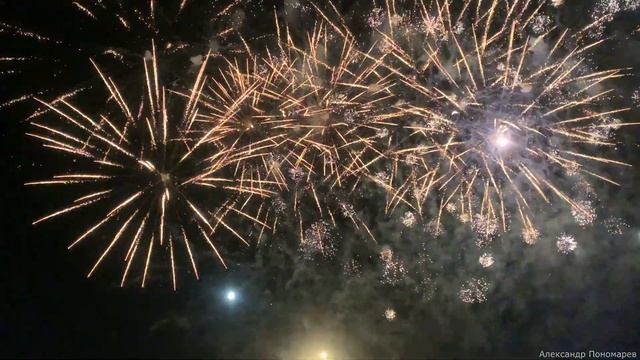 Салют в день города. Волгоград 2022г. смотреть онлайн