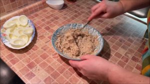 Фаршированные яйца с печенью трески, быстрая и вкусная закуска за 10 минут.