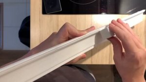 Как убрать вмятины с потолочного плинтуса? / How to remove dents from a ceiling plinth?