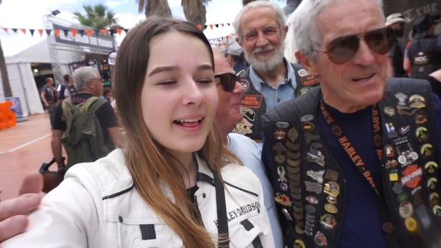 ДВОЕЧНИКИ 20 ЛЕТ СПУСТЯ смотреть онлайн