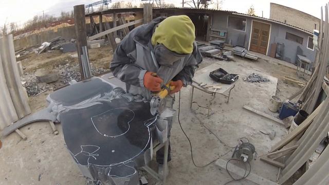 Stone carving. Stone flowers. Granite lily. Резьба по камню. Цветы из камня. Лилия из гранита.