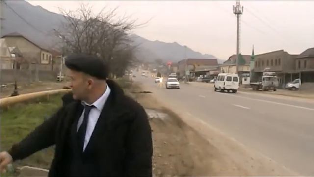 Трасса между Махачкалой и Ленинкентом ,срочно надо огородить забором