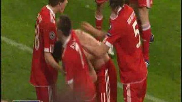 Манчестер юнайтед бавария 1999 пол скоулз. Атлетико манчестер юнайтед. Манчестер юнайтед бавария видео голов. Матч манчестер юнайтед бавария. Последний матч манчестер юнайтед.