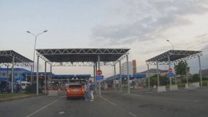 Пересечение границы Абхазия-Россия на автомобиле. Актуальная полезная видеоинструкция.