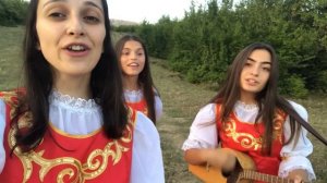 Trio Mandili - Lipka (Polish-Georgian folk)
