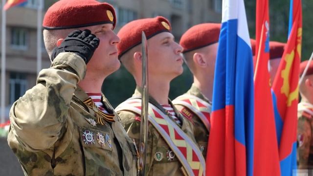 История русского Флага! Когда целуем Русский Флаг. смотреть онлайн