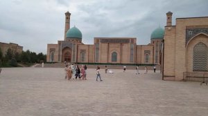 Архитектурный ансамбль Хазрати Имам