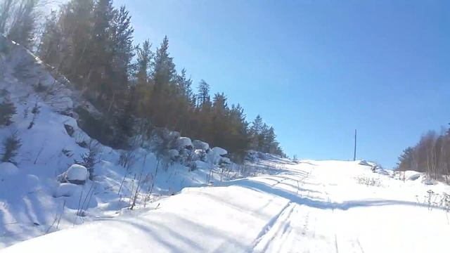 Skidoo Touring LE - Pretty valley ride смотреть онлайн