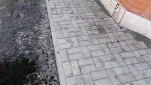 Как пробурить лунки под столбы в мерзлой земле