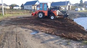 Уралец 180 работа куном, расталкиваю глину.