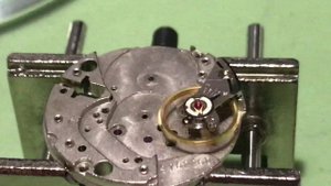 Хранение узла баланса при сборке механизма