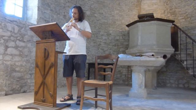 Jacopo Bisagni performing on medieval double flute made by Benjamin Simao Luthier смотреть онлайн
