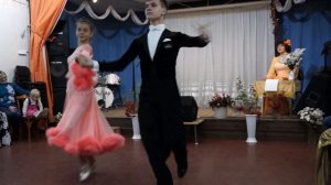 Красивый бальный танец!