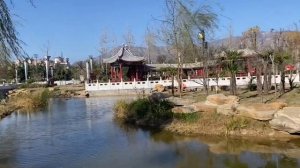 Точка Хэ-гу. Китайский парк. И почему с возрастом время бежит быстрее.