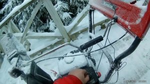 снегоуборщик в работе