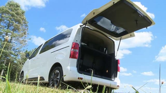 Opel Zafira Life I just drive mobility смотреть онлайн