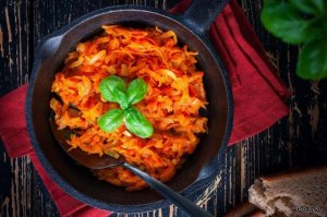 ЖАРЕНАЯ МОРКОВЬ С ЛУКОМ НА СКОВОРОДЕ.mp4