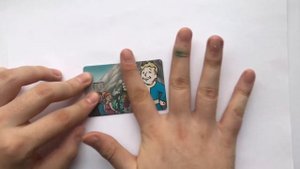 Как клеить наклейку на карту | UCARD