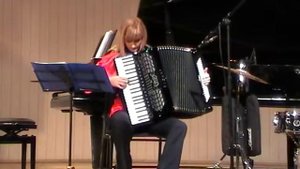Дьенс. "Фальшивое танго". Анастасия Бурмистрова (аккордеон).