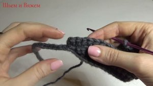 Простая вязаная шапка резинка крючком. Видео мастер класс. A simple hat. Crochet.