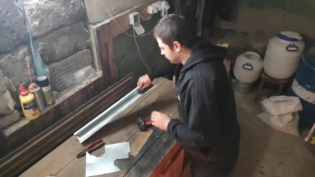 Кормушка для нашей клетки на 30 перепелов смотреть онлайн