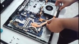 Jak rozebrat Lenovo IC C540 10110, vyměnit paměti, pevný disk, procesor | SURPAN.cz