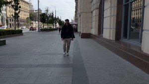 Гуляй пока молодой!