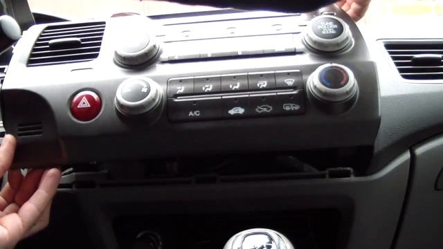 Замена ламп в кнопках на Honda Civic 4D VIII смотреть онлайн