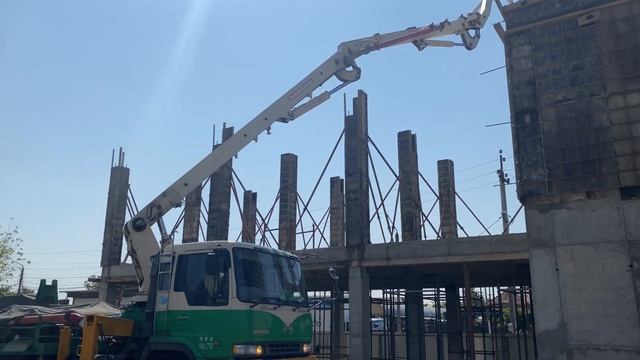 Услуги бетононасоса и доставка бетона в Краснодарском крае, КОНКРЕТУМ