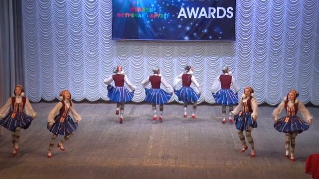 Образцовый ансамбль народного танца "Вiтерець"  Финский танец "Озорницы"
