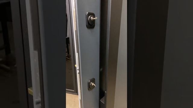 Меняем представление о входных дверях!!! Кнопка вместо ручки. #Open #Door #Button #Двери #cisa смотреть онлайн