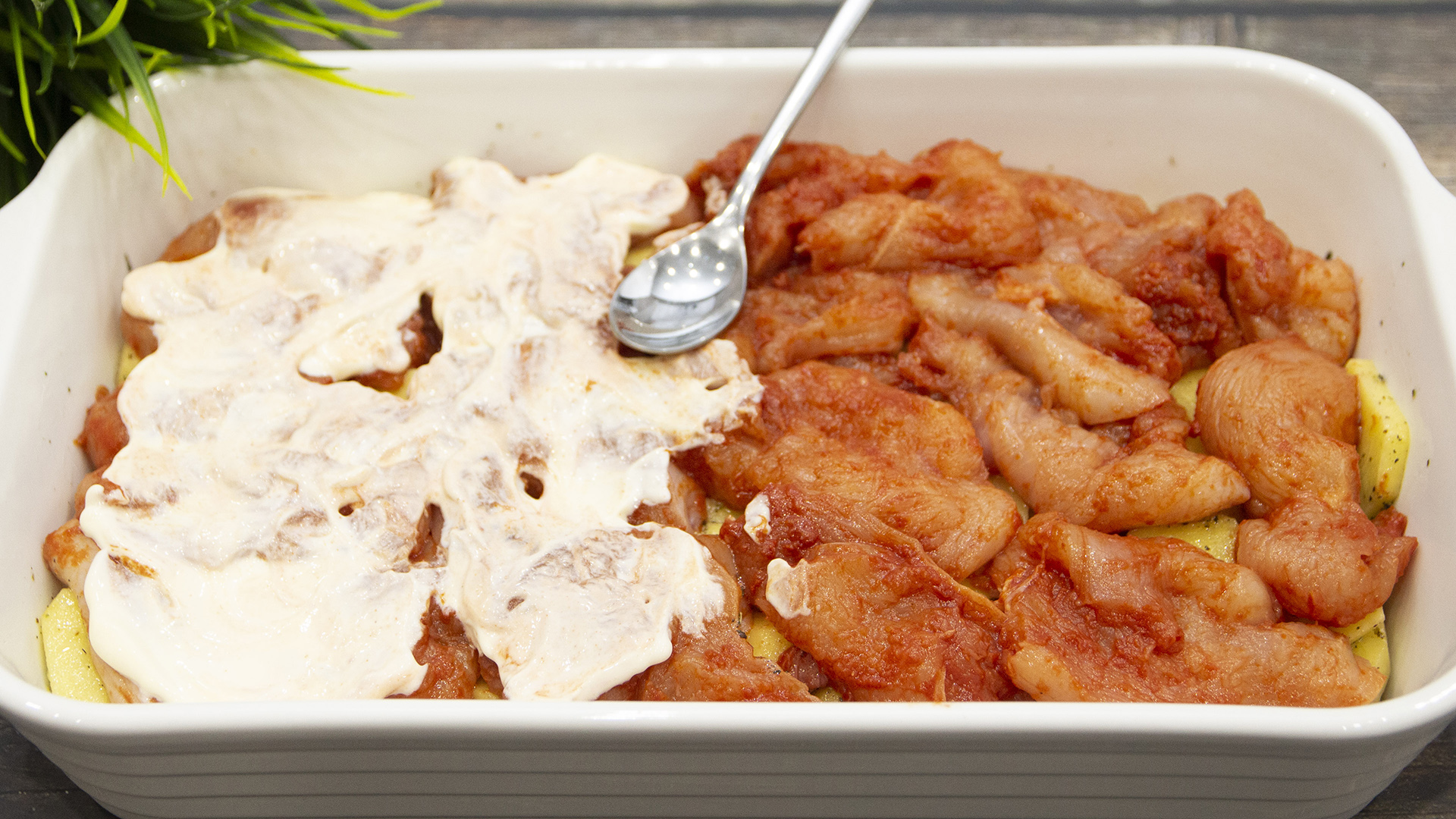 Прекрасный ужин без возни и заморочек! Картофель и мясо под сыром | Это просто