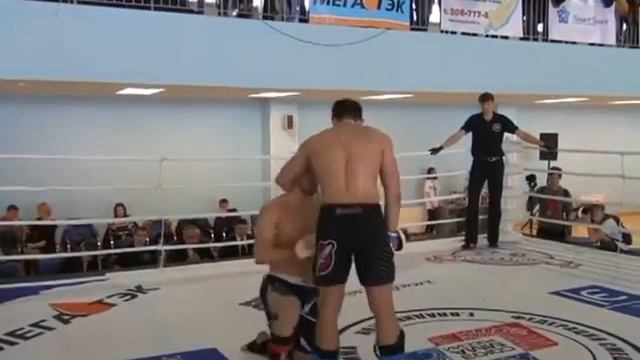 Чемпионов по ММА наградили во Владивостоке смотреть онлайн