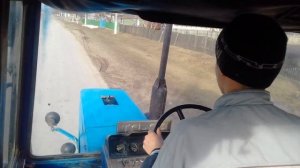 ?КОЛЕСА БЕГАЮТ ПО АСФАЛТУ✔ЛЮФТ ГУРЬ НА ТРАКТОР МТЗ 82  1990 Год