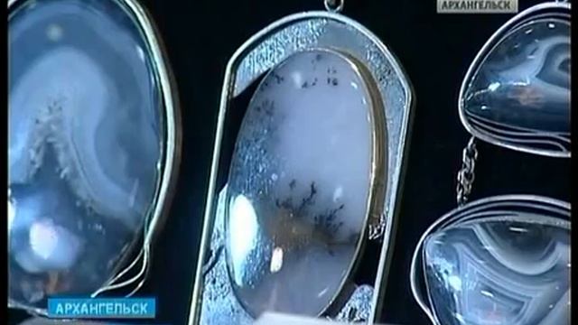 В столице Поморья - выставка «Сияние самоцветов»